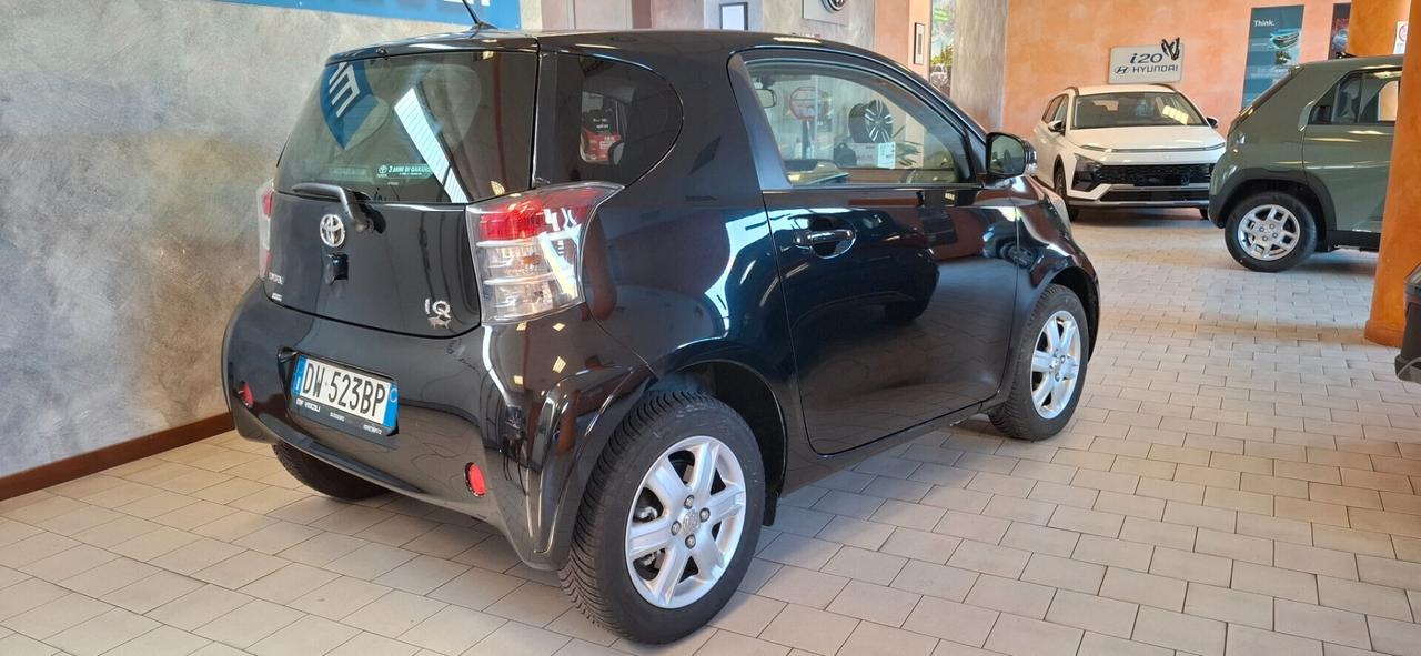 Toyota iQ 1.0 Multidrive