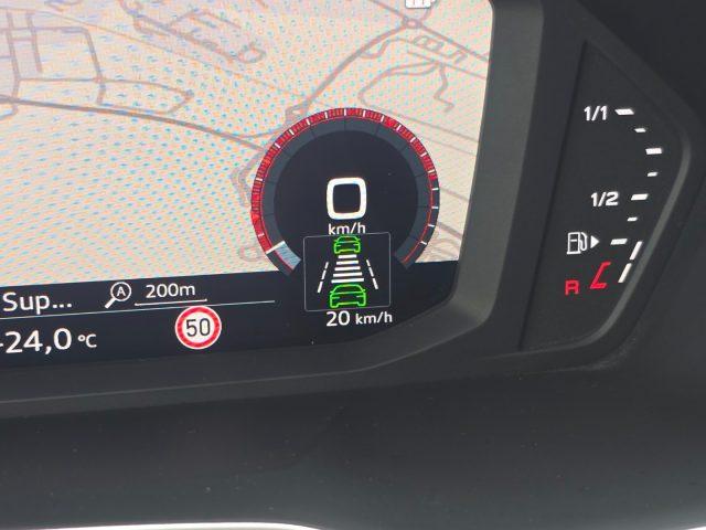 AUDI Q3 35 2.0 TDI S tronic UniPropietario ACC Radar LED