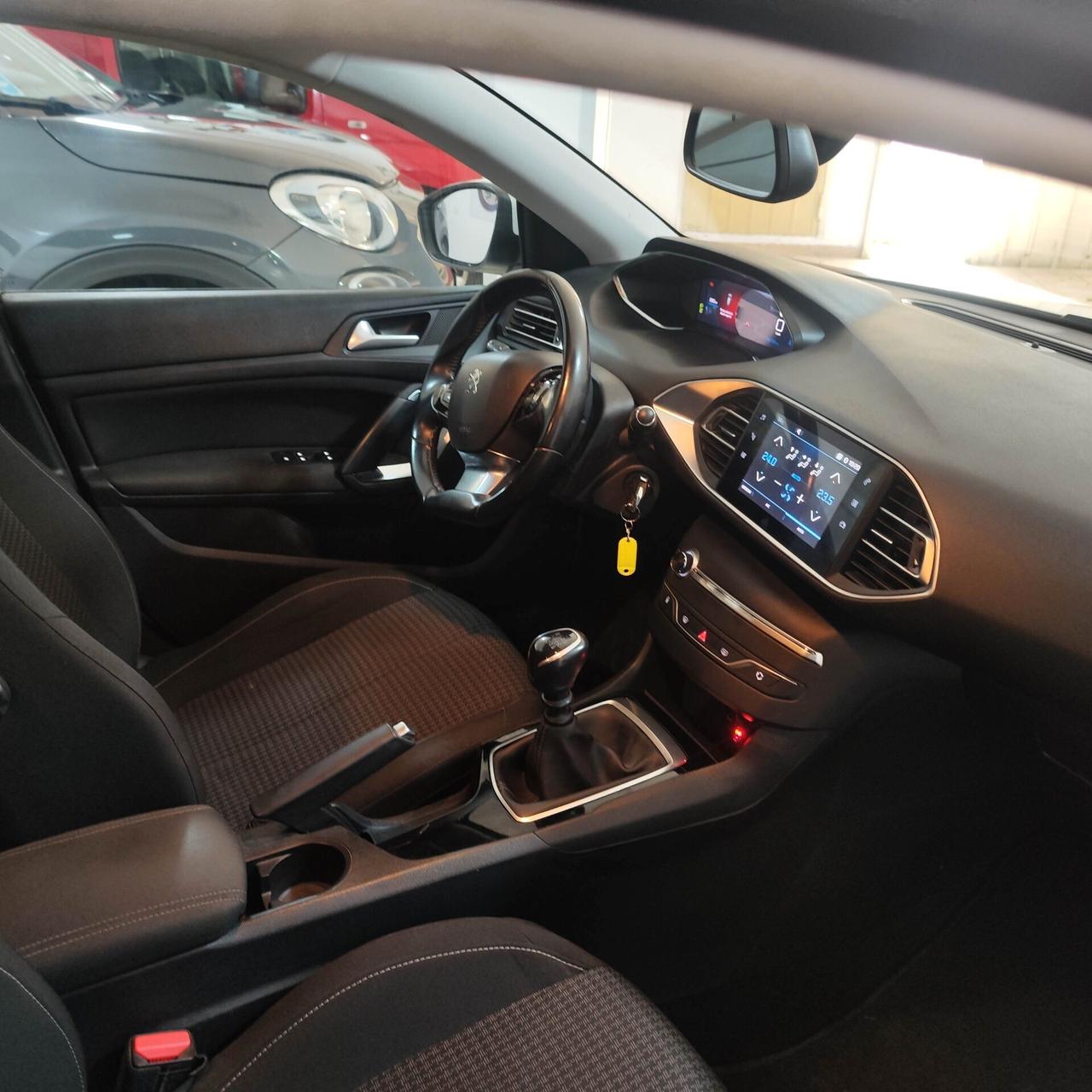 Peugeot 308 BlueHDi 100 S&S SW ACTIVE( 12 mesi di garanzia)