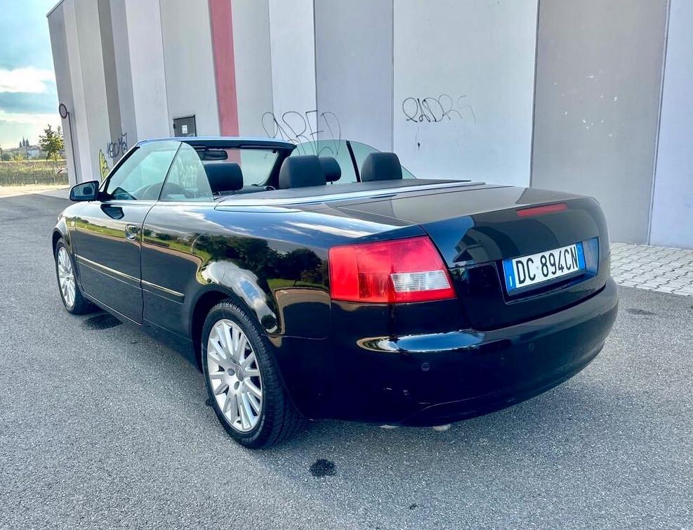 Audi A4 Cabriolet 2.5 V6 TDI cat