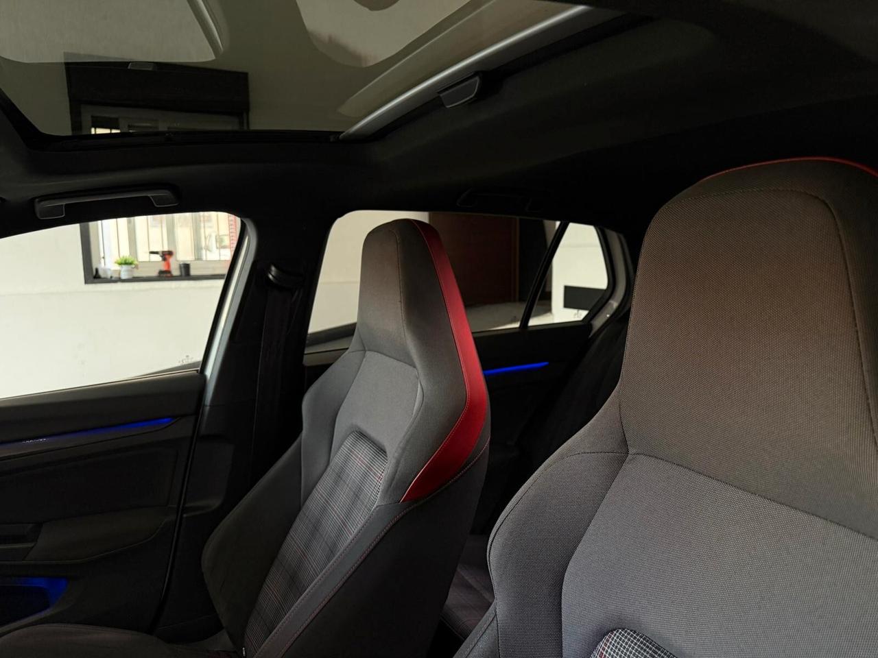 Volkswagen Golf GTI 2.0 TSI