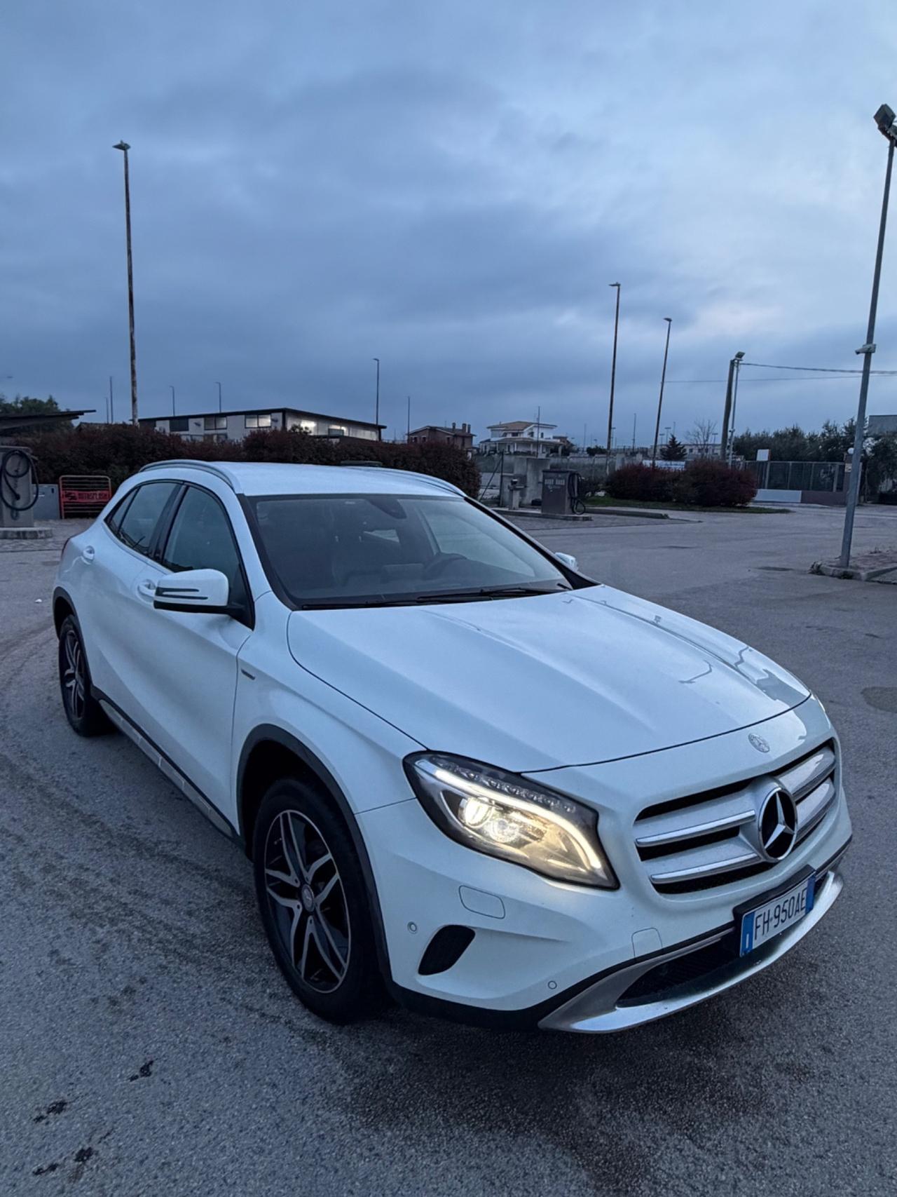 Mercedes-benz GLA 220 200 d Automatic 4Matic Enduro Activity