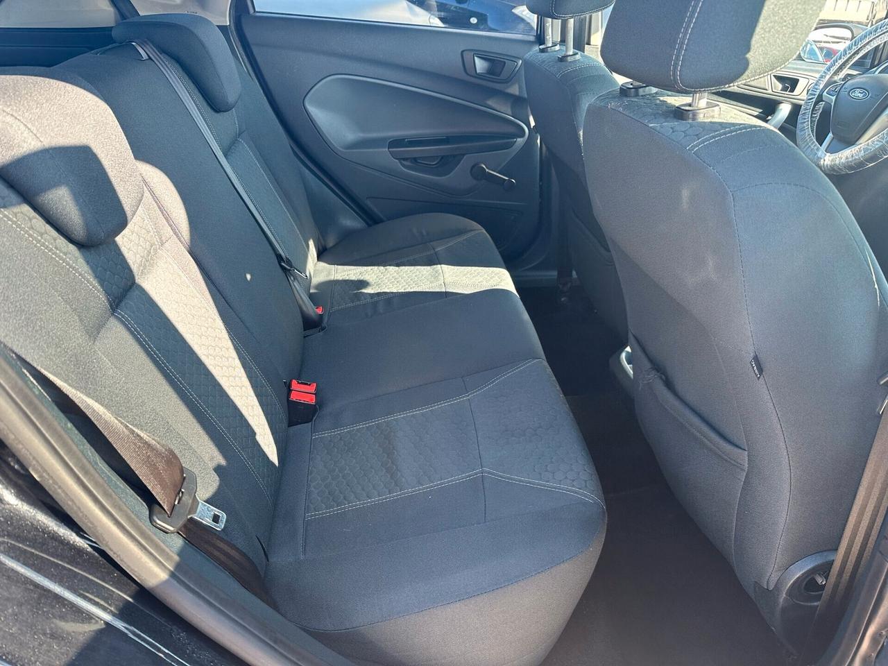 Ford Fiesta 1.4 5 porte Bz.- GPL Titanium