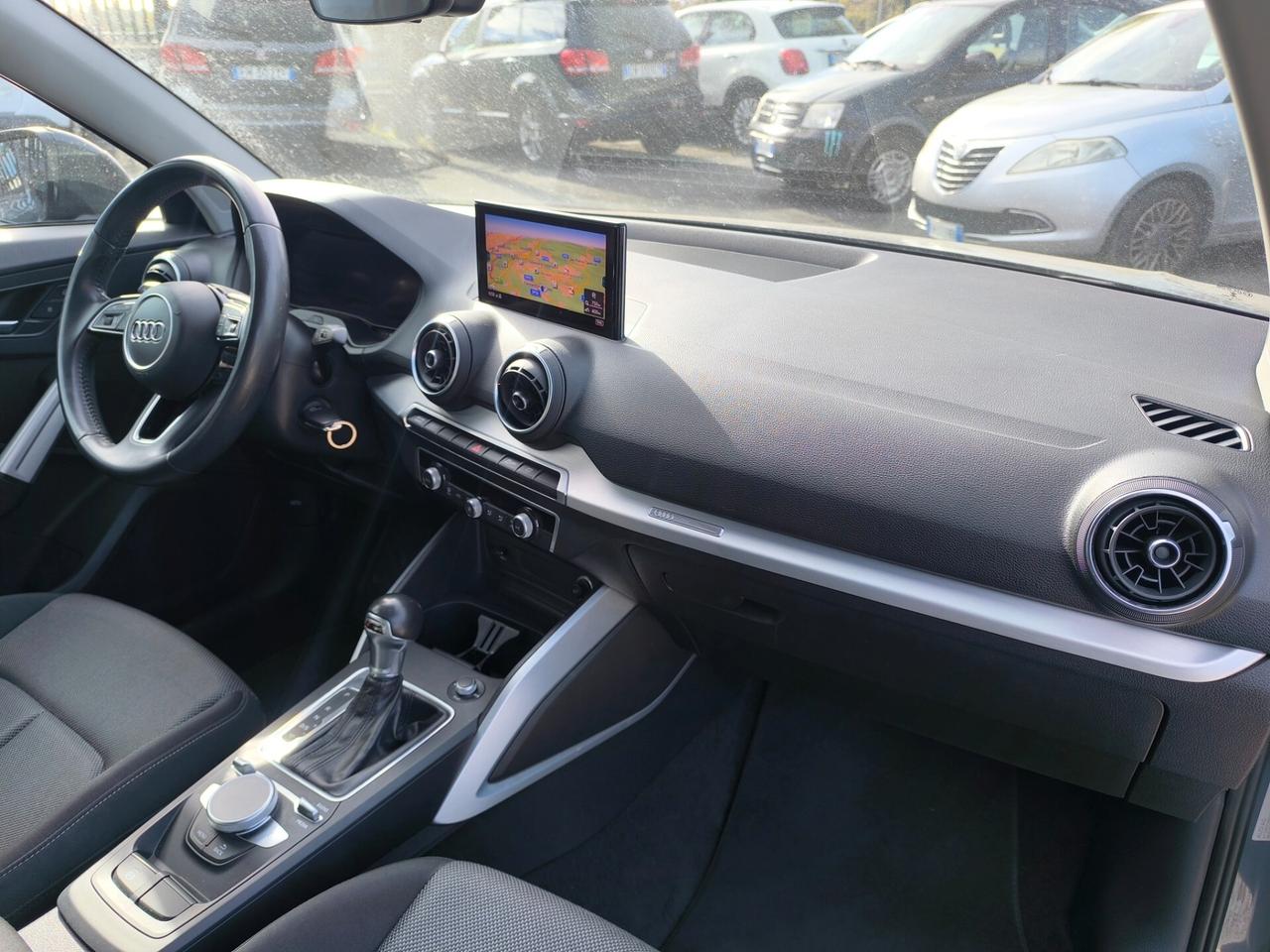 Audi Q2 30 TDI S tronic Identity Black