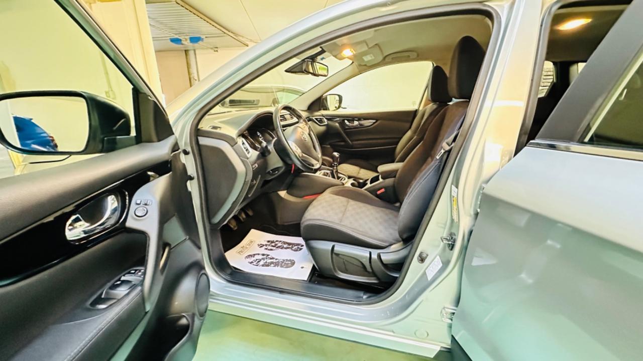Nissan Qashqai 1.6 dCi 4x4 Tekna. Tagliandi certificati