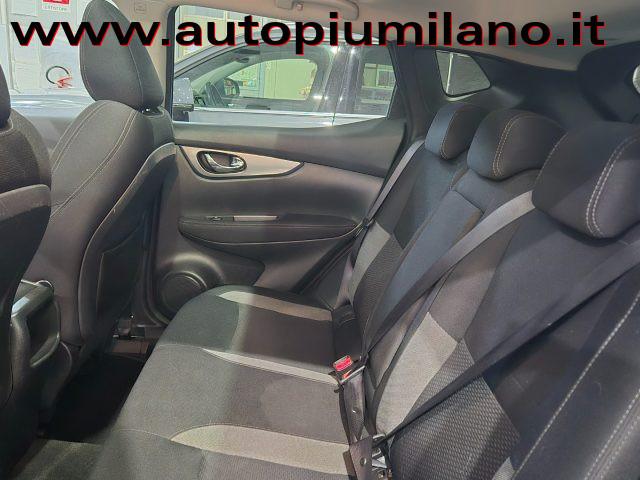 NISSAN Qashqai 1.2 DIG-T N-Connecta