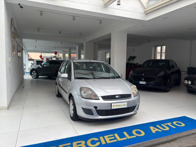 FORD Fiesta 1.2 16V 5p. Clever