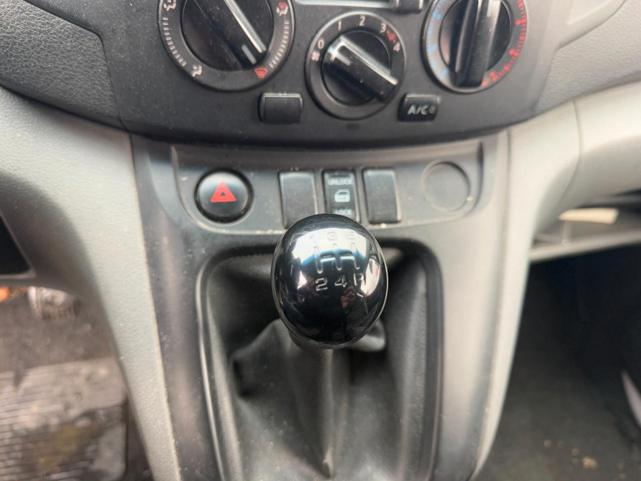 Nissan NV200 2.0 DCI/190000 KM/L1H1/2012