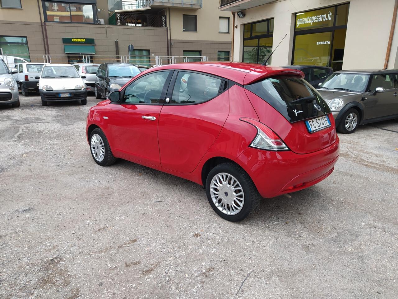 Lancia Ypsilon 1.2 69 CV 5 porte GPL Ecochic Silver Neopatentati