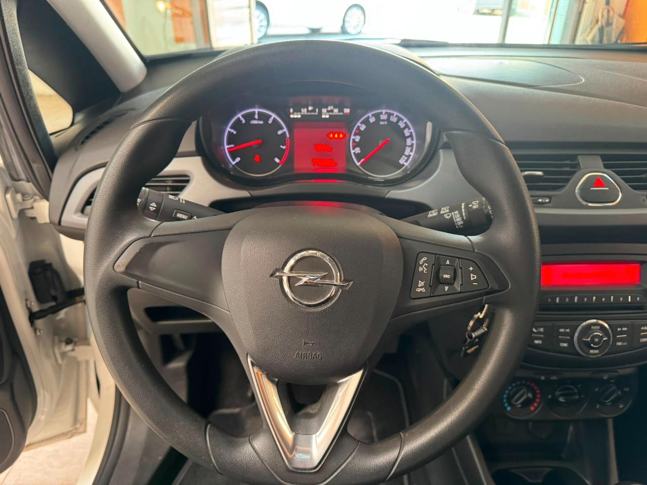 Opel Corsa 1.2 5 porte