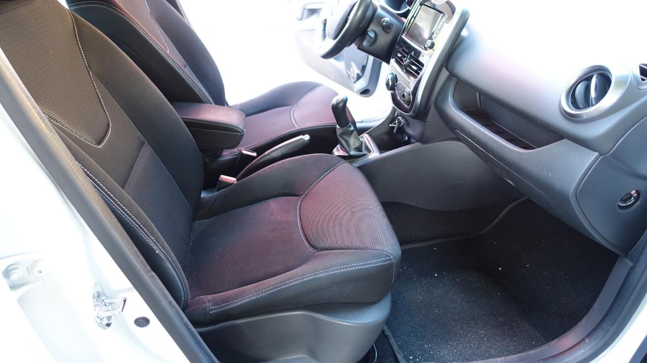 Renault Clio 1.2 75CV 5 porte Costume National NEO PATENTATO