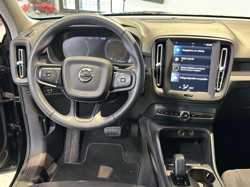 Volvo XC40 T2 automatico Essential