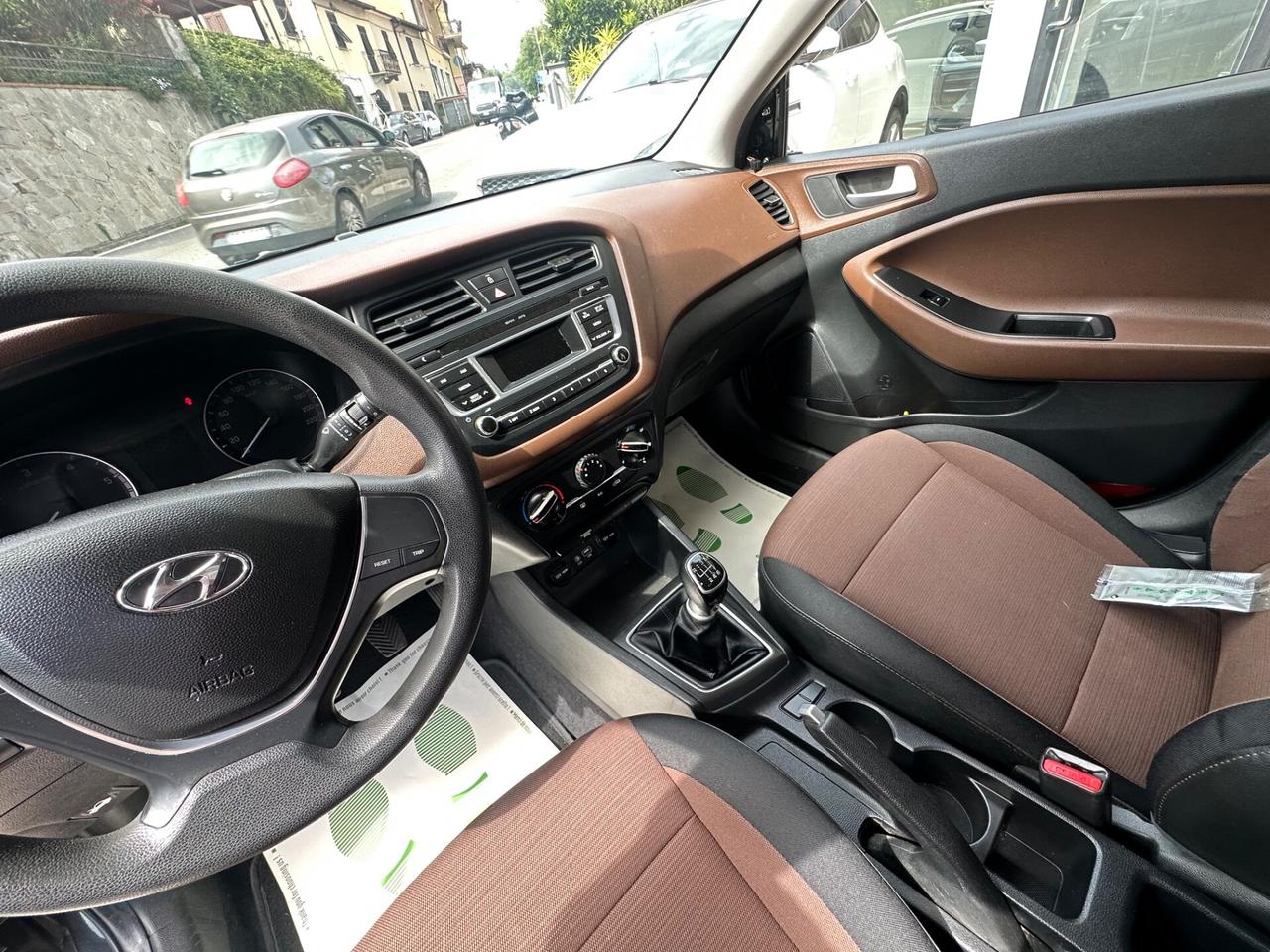 Hyundai i20 1.1 CRDi 12V 5 porte Comfort