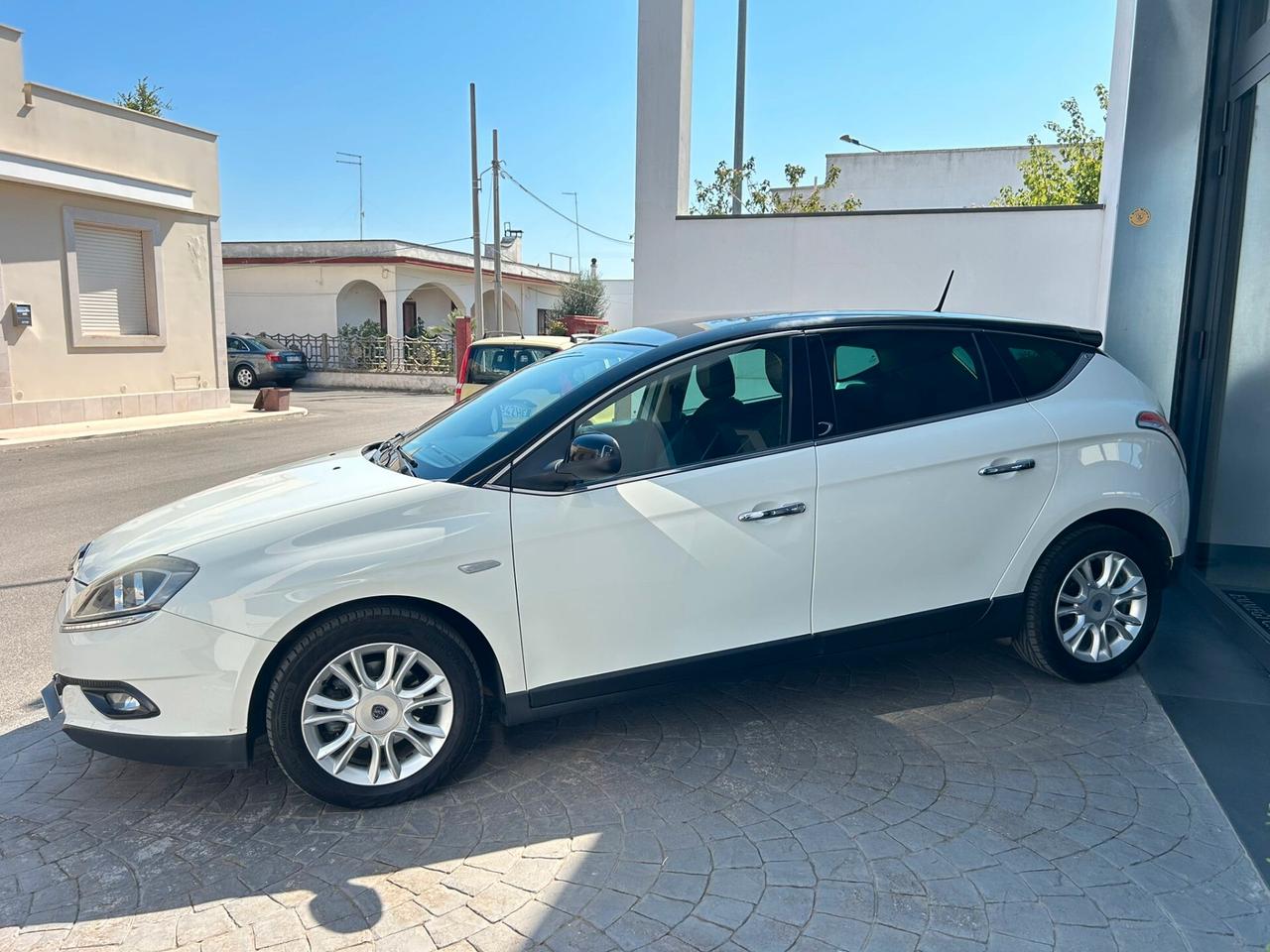 Lancia Delta 1.6 MJ 120 Cv GOLD - 2012