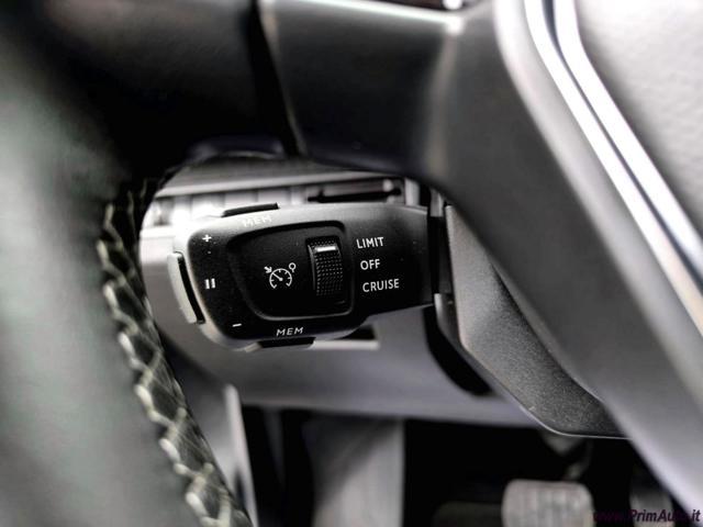 PEUGEOT 3008 BlueHDi 130 S&S Allure