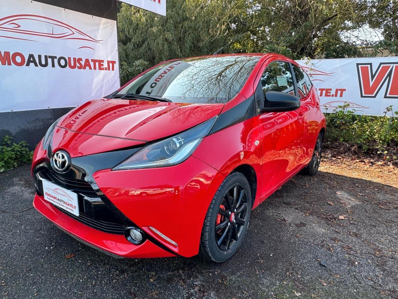 Toyota Aygo 1.0 VVT-i 69 CV 5 porte x-clusiv