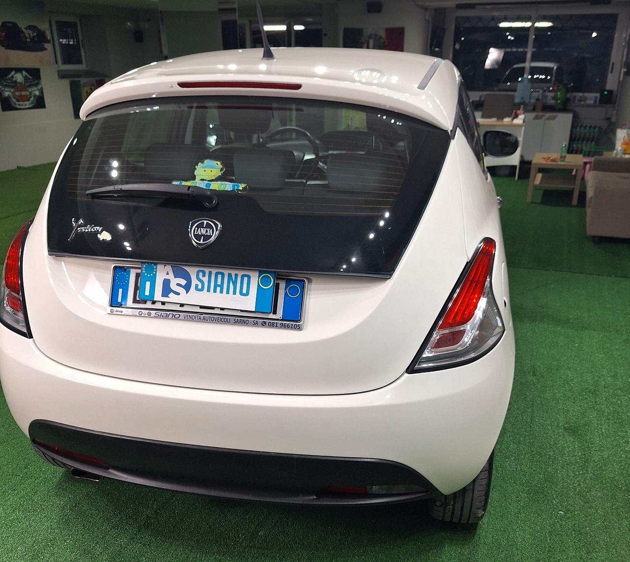 Lancia Ypsilon 1.2 69 CV 5 porte 2015
