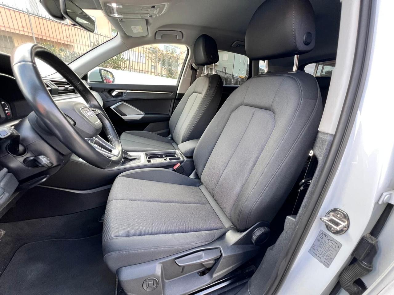 Audi Q3 35 TDI quattro S tronic Business Sport