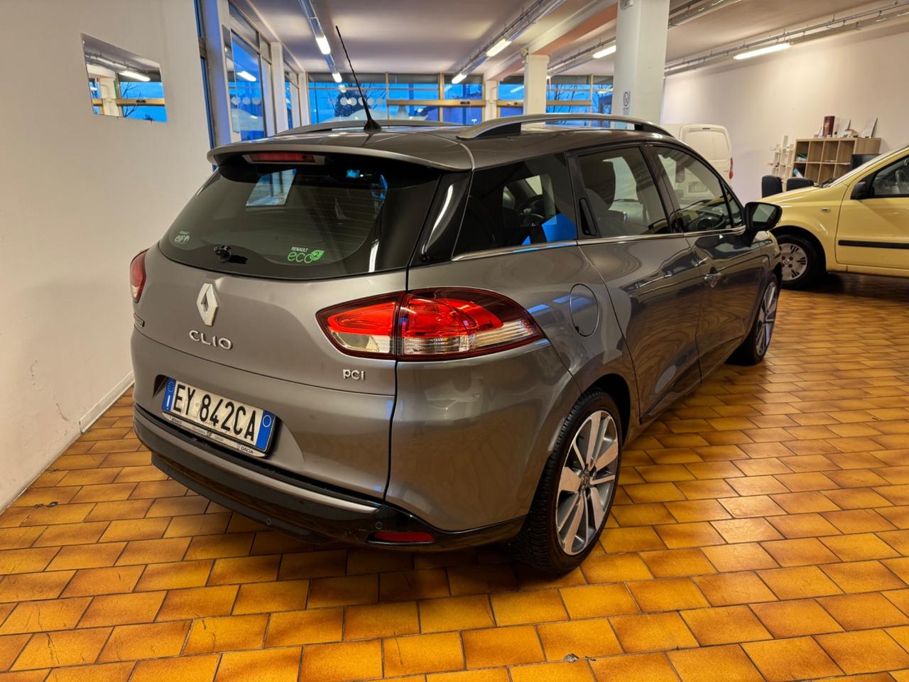 Renault Clio SW 1.5 DIESEL OK NEO