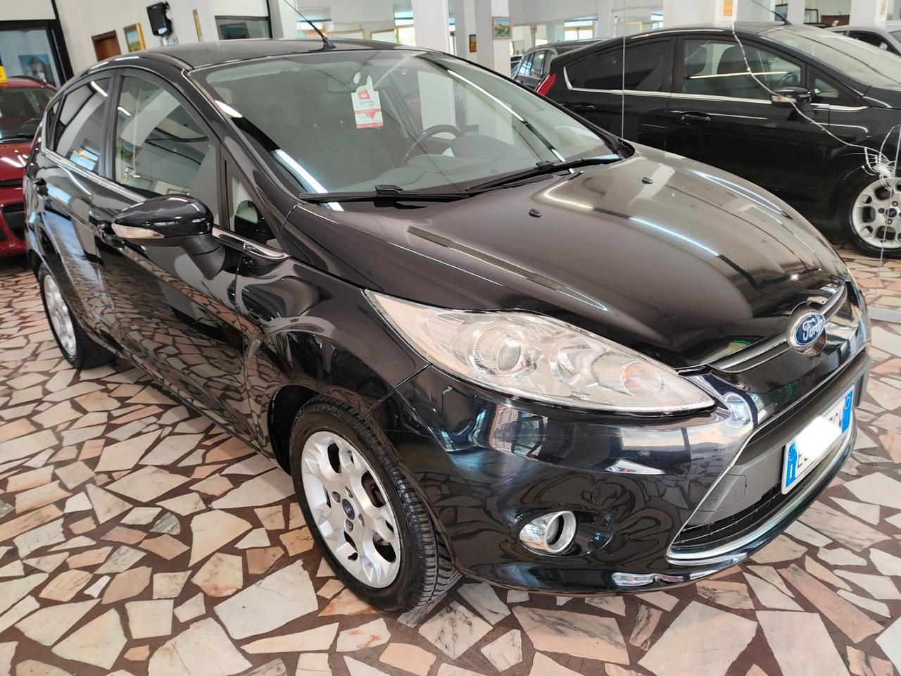 Ford Fiesta 1.4 TDCi 70CV 5 porte Titanium