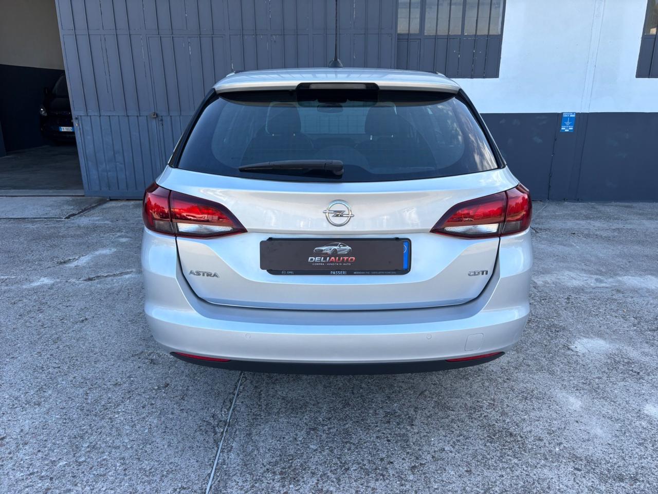 Opel Astra 1.6 CDTi 110CV. Garanzia 12mesi. Neopatentati