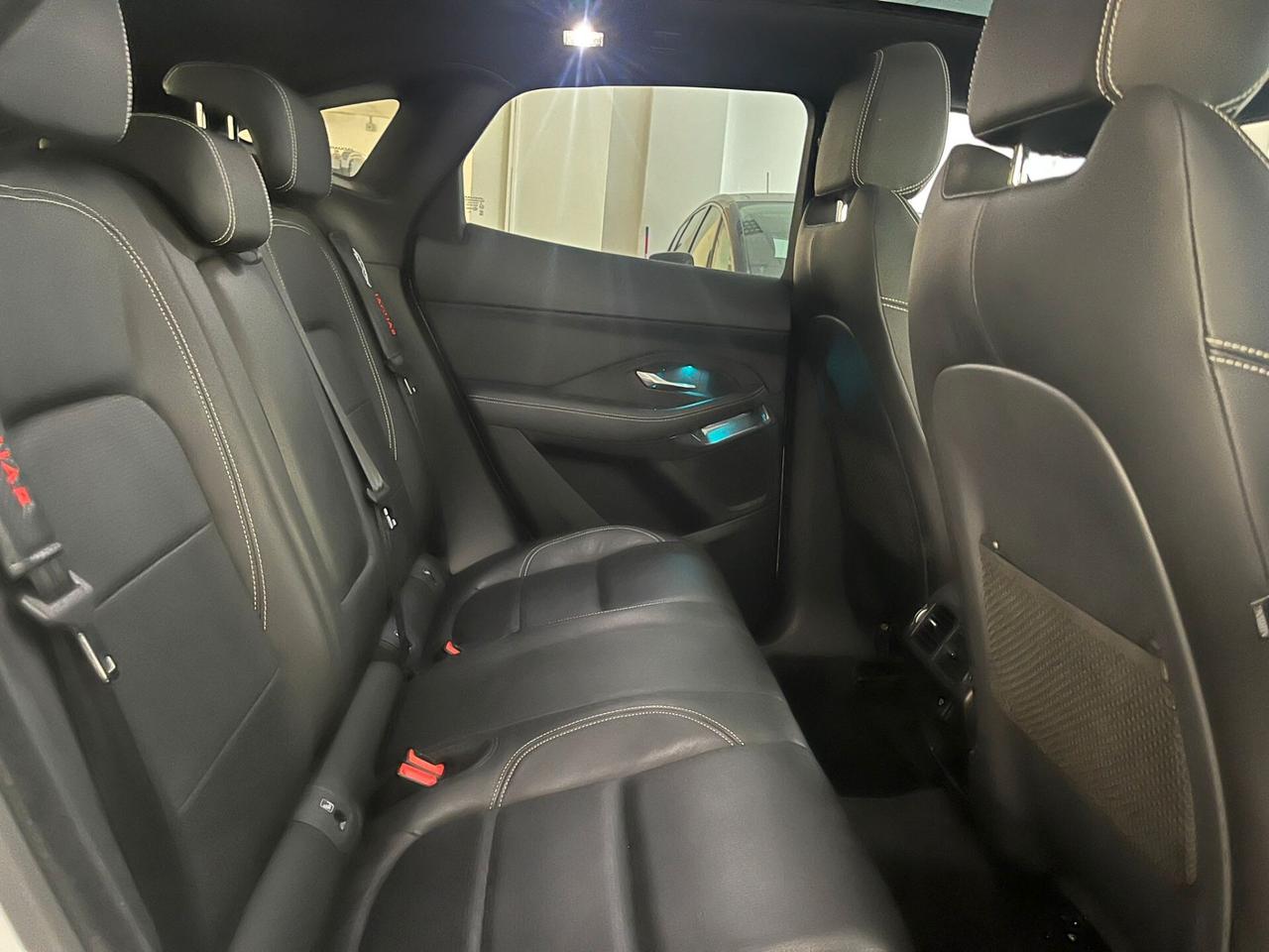 Jaguar E-Pace 2.0D 150 CV AWD aut. R-Dynamic HSE