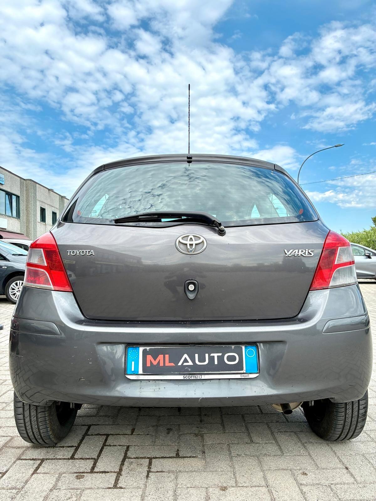 Toyota Yaris 1.0 3 porte Now - OK NEOPATENTATO