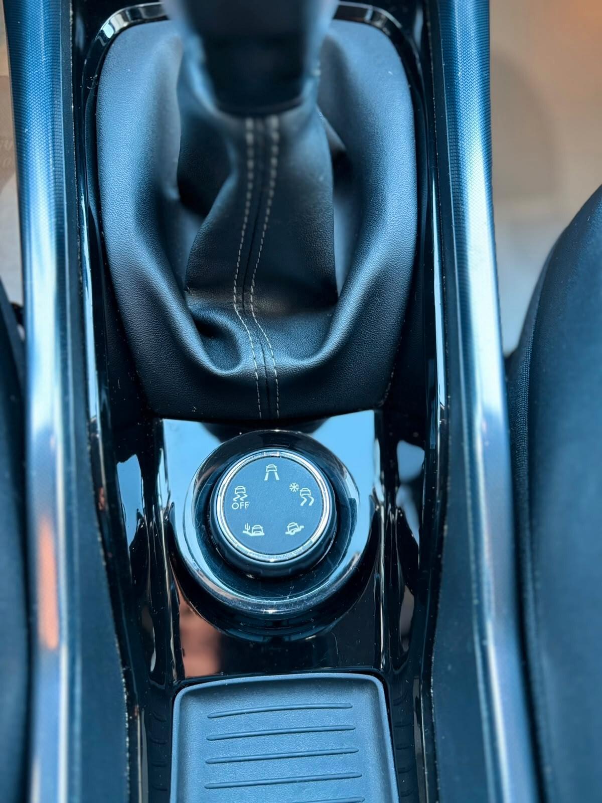 Peugeot 2008 1.6 e-HDi 92 CV