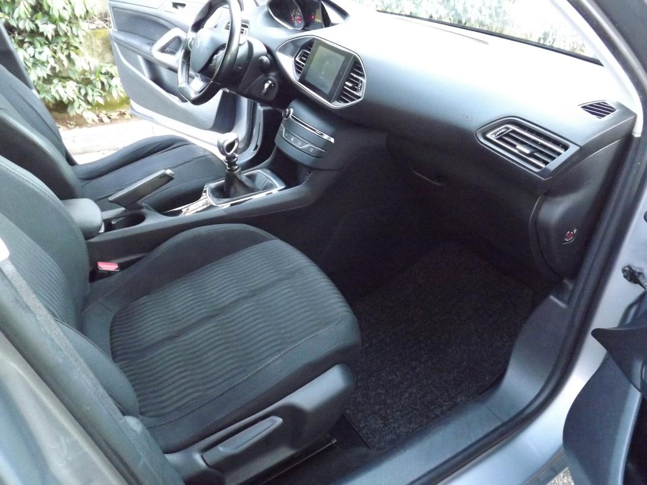 Peugeot 308 BlueHDi 120 S&S SW Allure