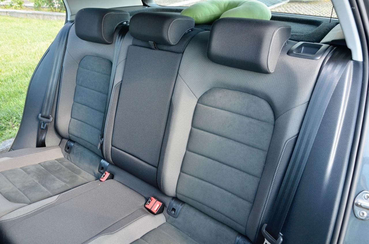 VOLKSWAGEN GOLF 5p 1.5 TSI EXECUTIVE 130cv DSG, UNICOPROP, TUTTI SERVICE VW, EURO 6C, TETTO, NAVI, PERMUTE