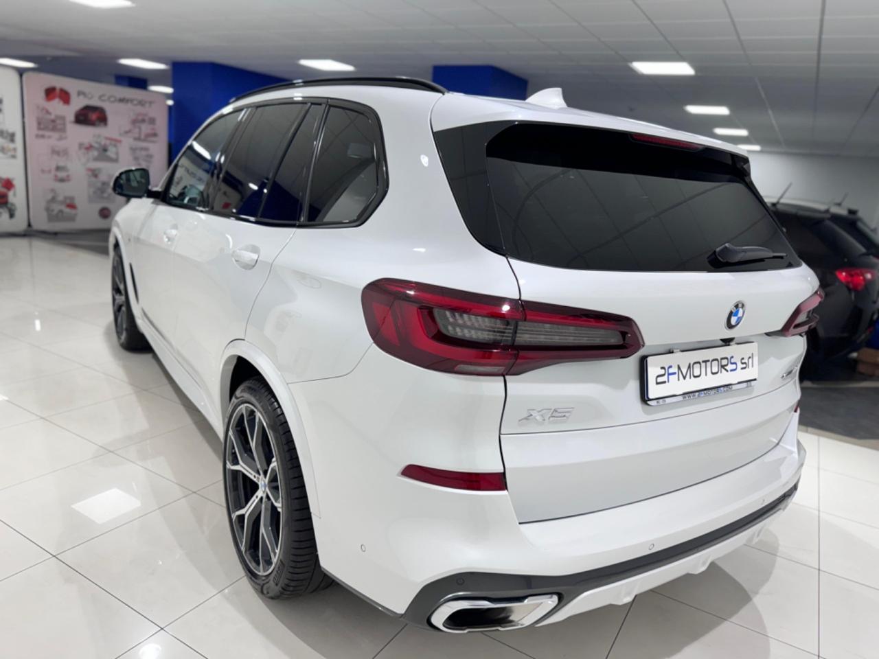 BMW X5 xdrive40d mhev 48V Msport auto