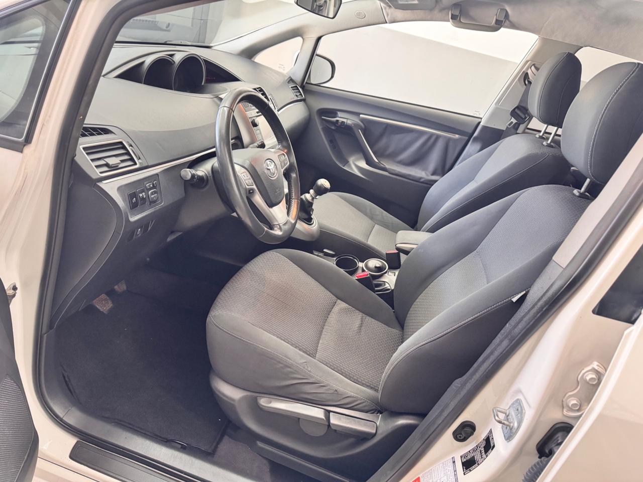 Toyota Verso 2.0 D 124 Cv Active 7 Posti - 11/2013