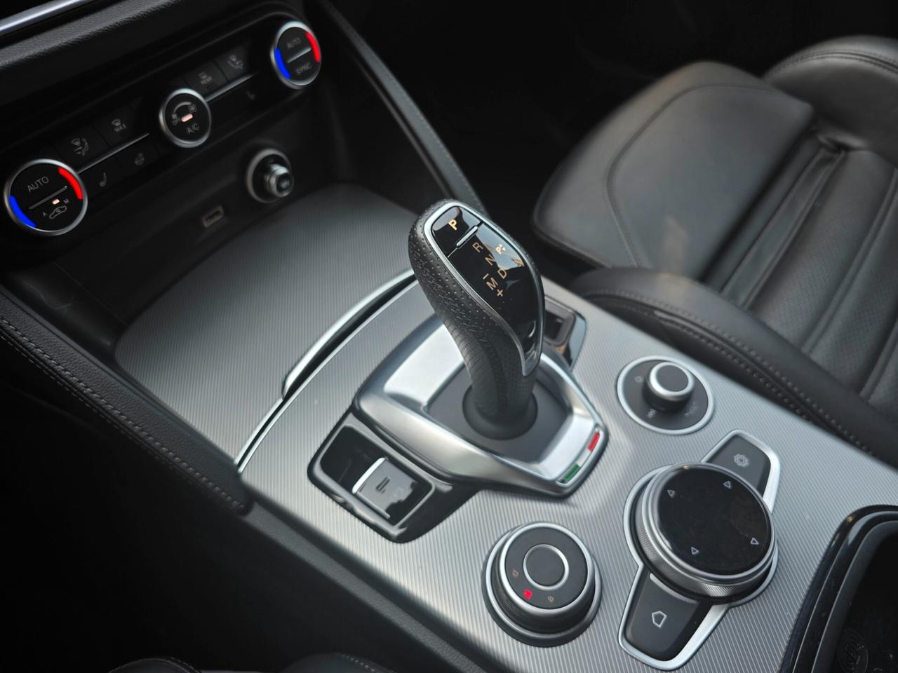 Alfa Romeo Stelvio 2.2 Q4 210cv AUT. VELOCE