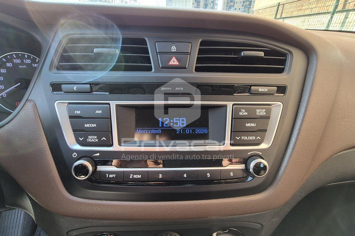 HYUNDAI i20 1.2 84 CV 5 porte Comfort