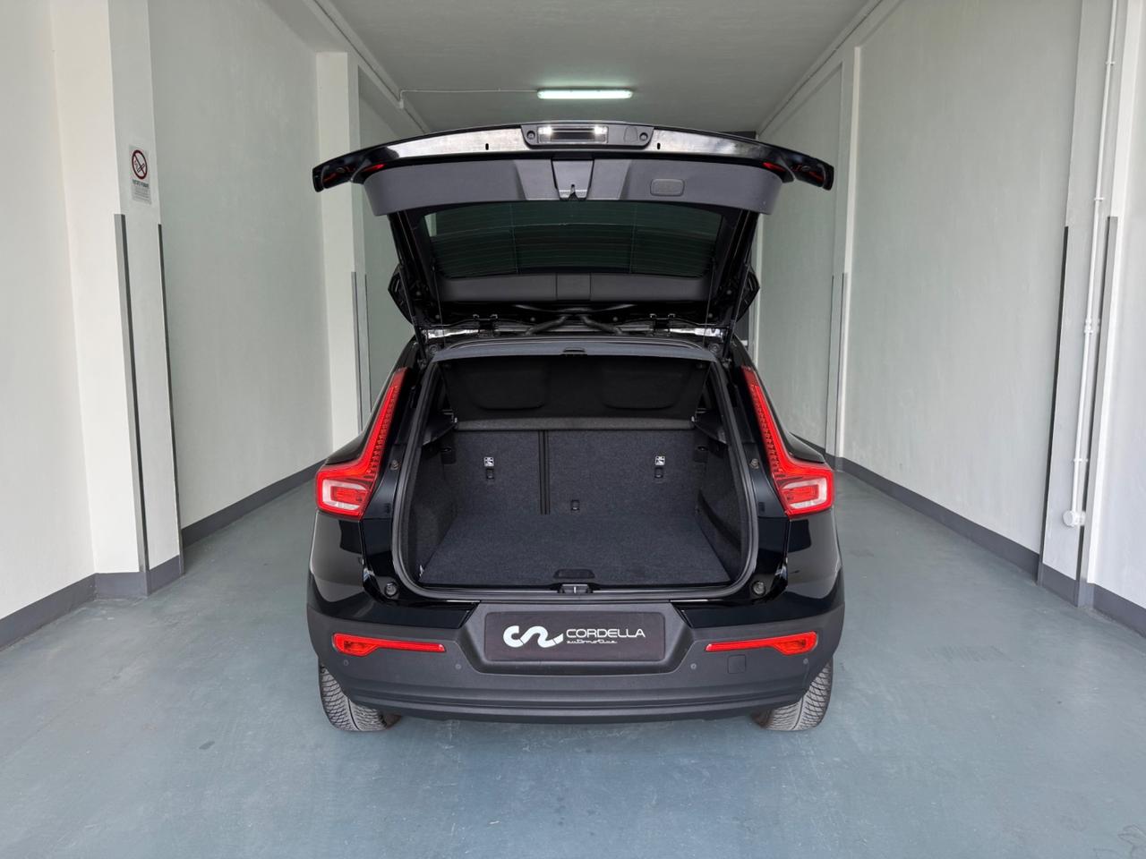 Volvo XC40 D3 AWD Momentum Core