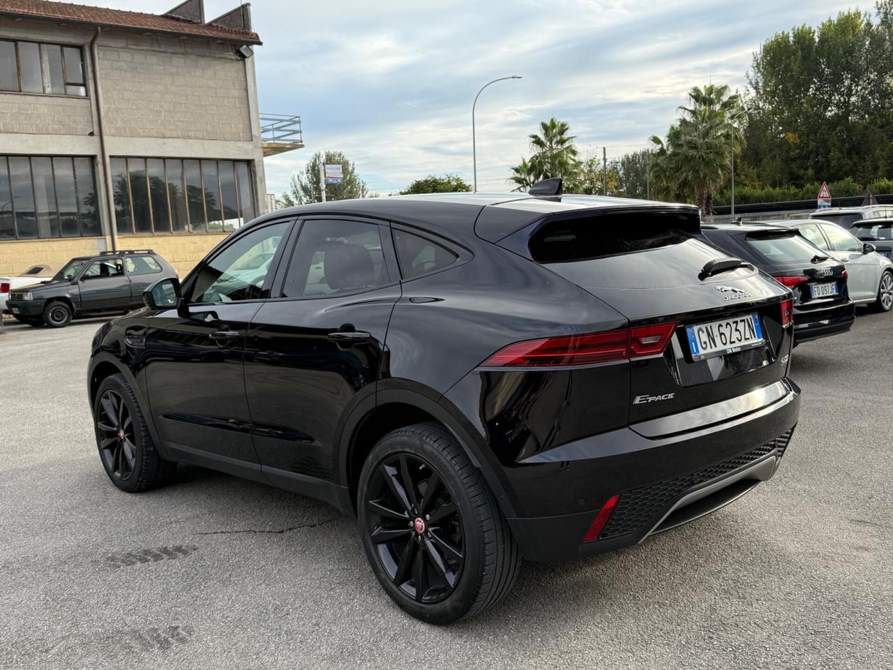 Jaguar E-Pace 2.0D 150 CV AWD aut. R-Dynamic SE