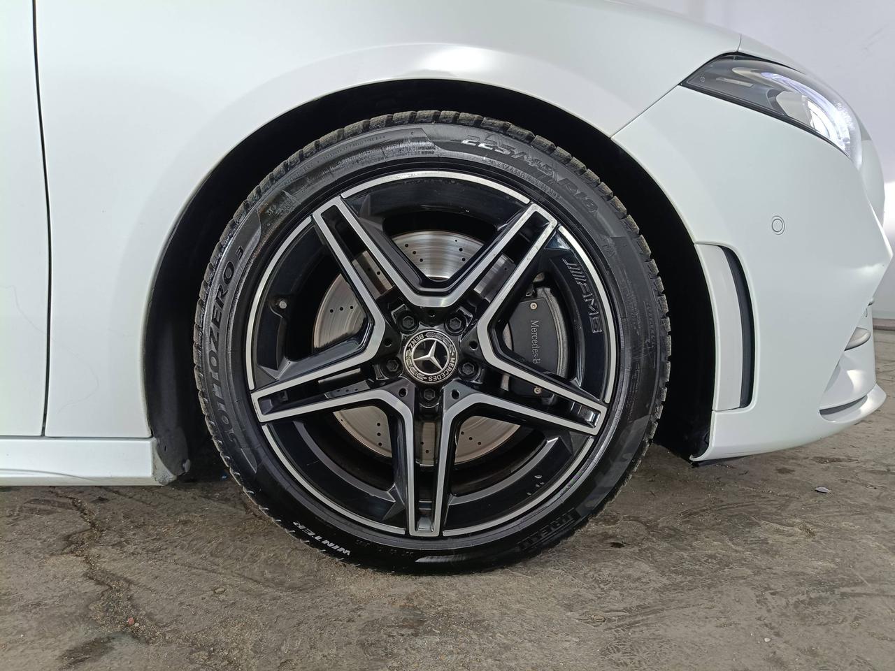 Mercedes-Benz Classe A - W177 2018 - A 180 d Premium auto