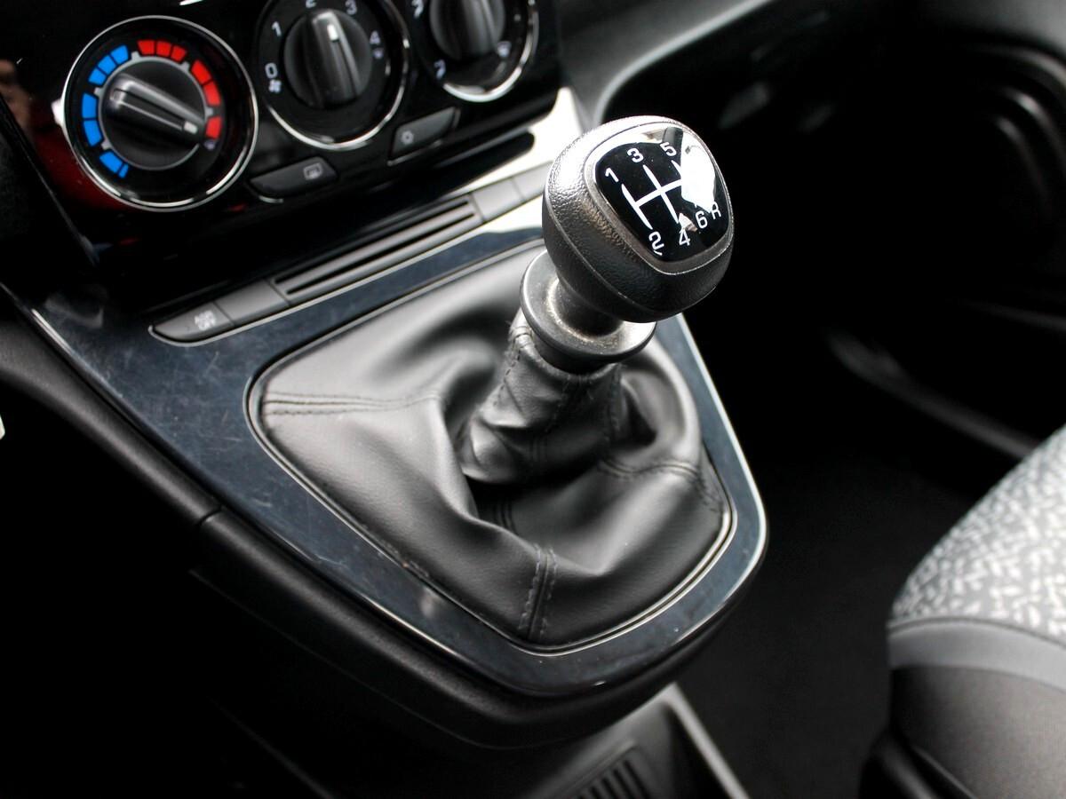 Lancia Ypsilon 1.0 FireFly 5 porte S&S Hybrid Silver Plus PREZZO DI UN PANDA STILE DI UNA LANCIA