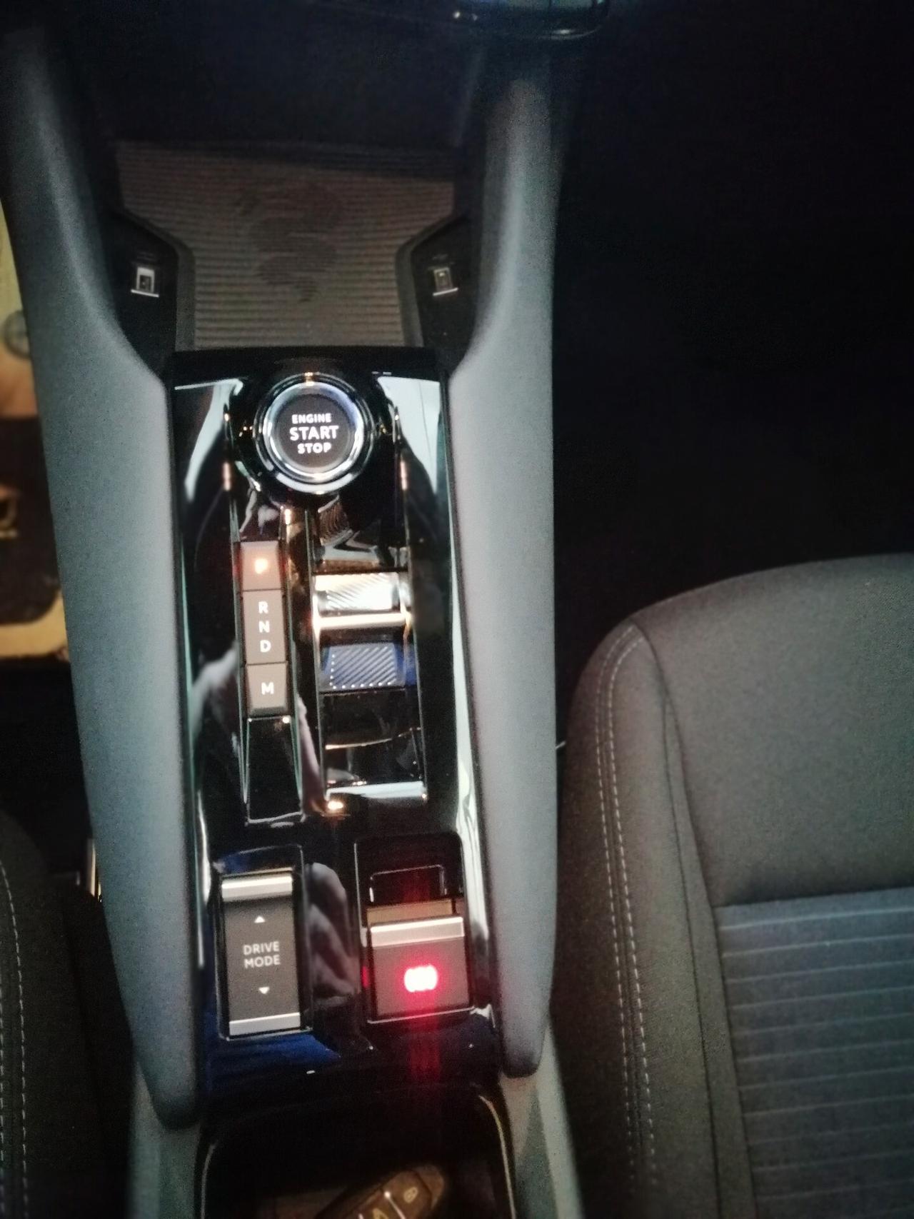 Alfa Romeo Junior 1.2 136 CV Hybrid eDCT6