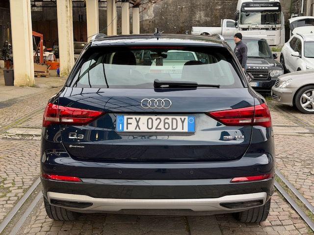 AUDI Q3 2.0 TDI 150 CV Business