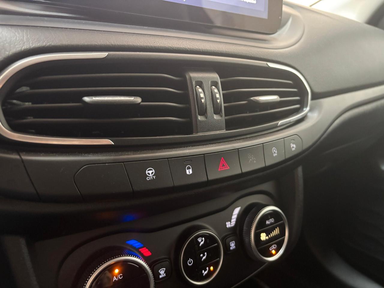 Fiat Tipo 1.6 130cv M-Jet SW Cross Plus