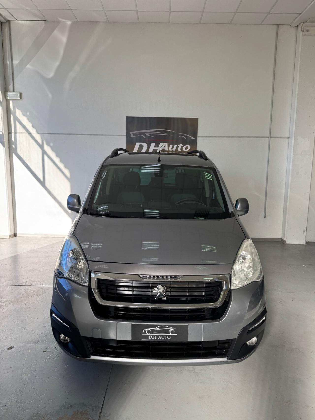 Peugeot Partner Tepee BlueHDi 100 Outdoor