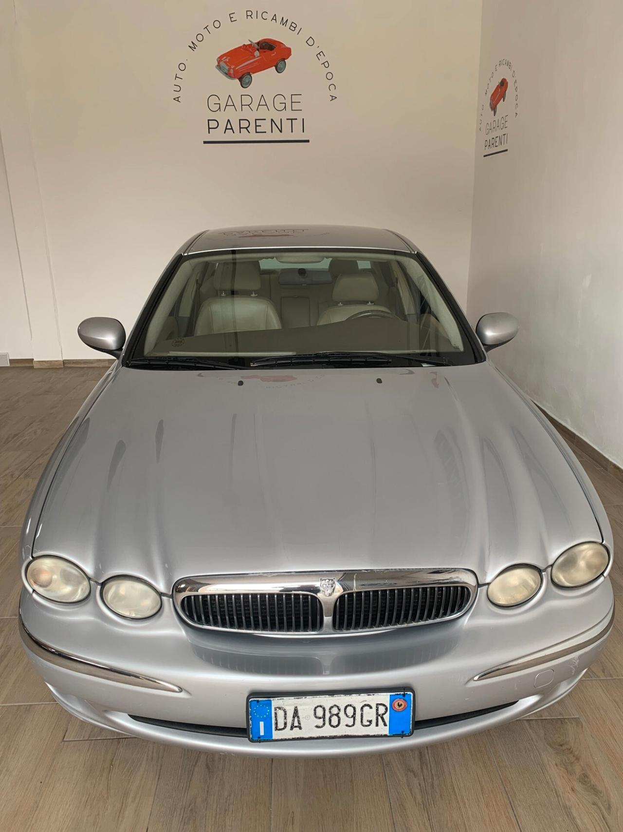 Jaguar X-Type 2.5 V6 24V cat Executive