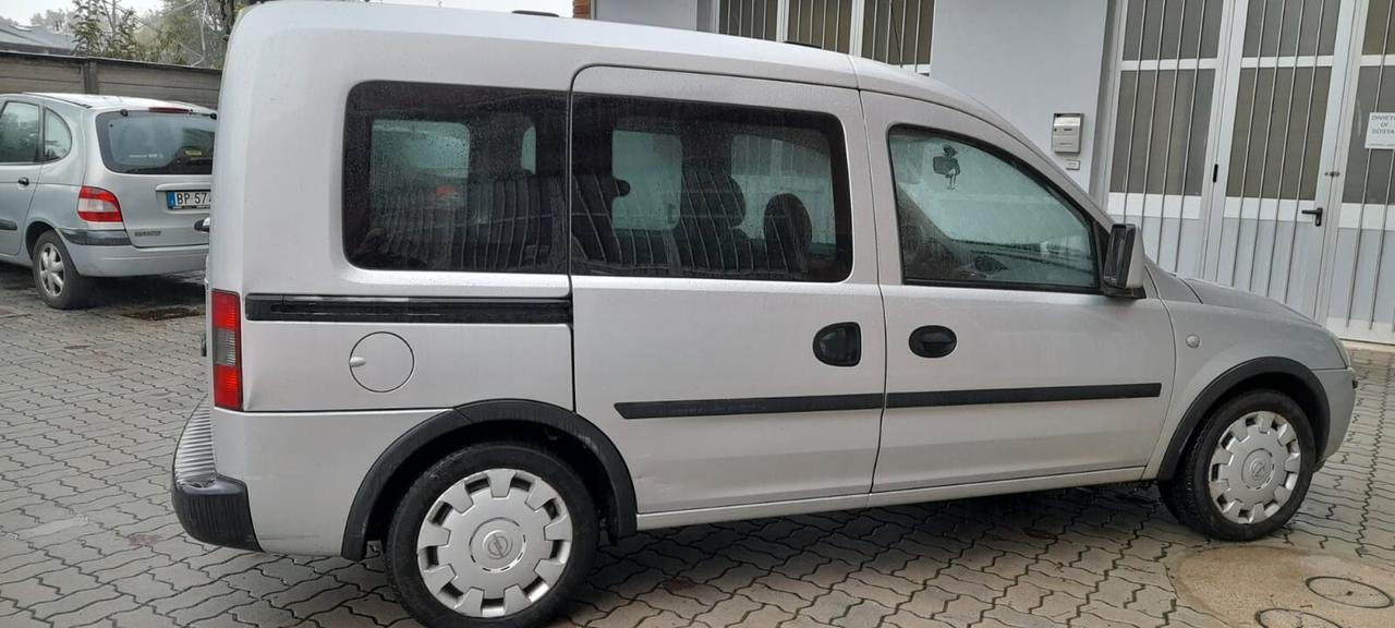 Opel Combo 1.6 CNG Metano 5p. Tour Enjoy