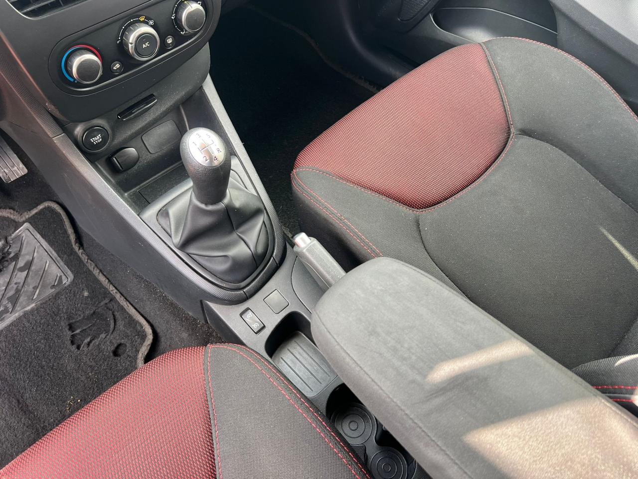 Renault Clio 1.5 dCi 8V 75CV 5 porte Costume National