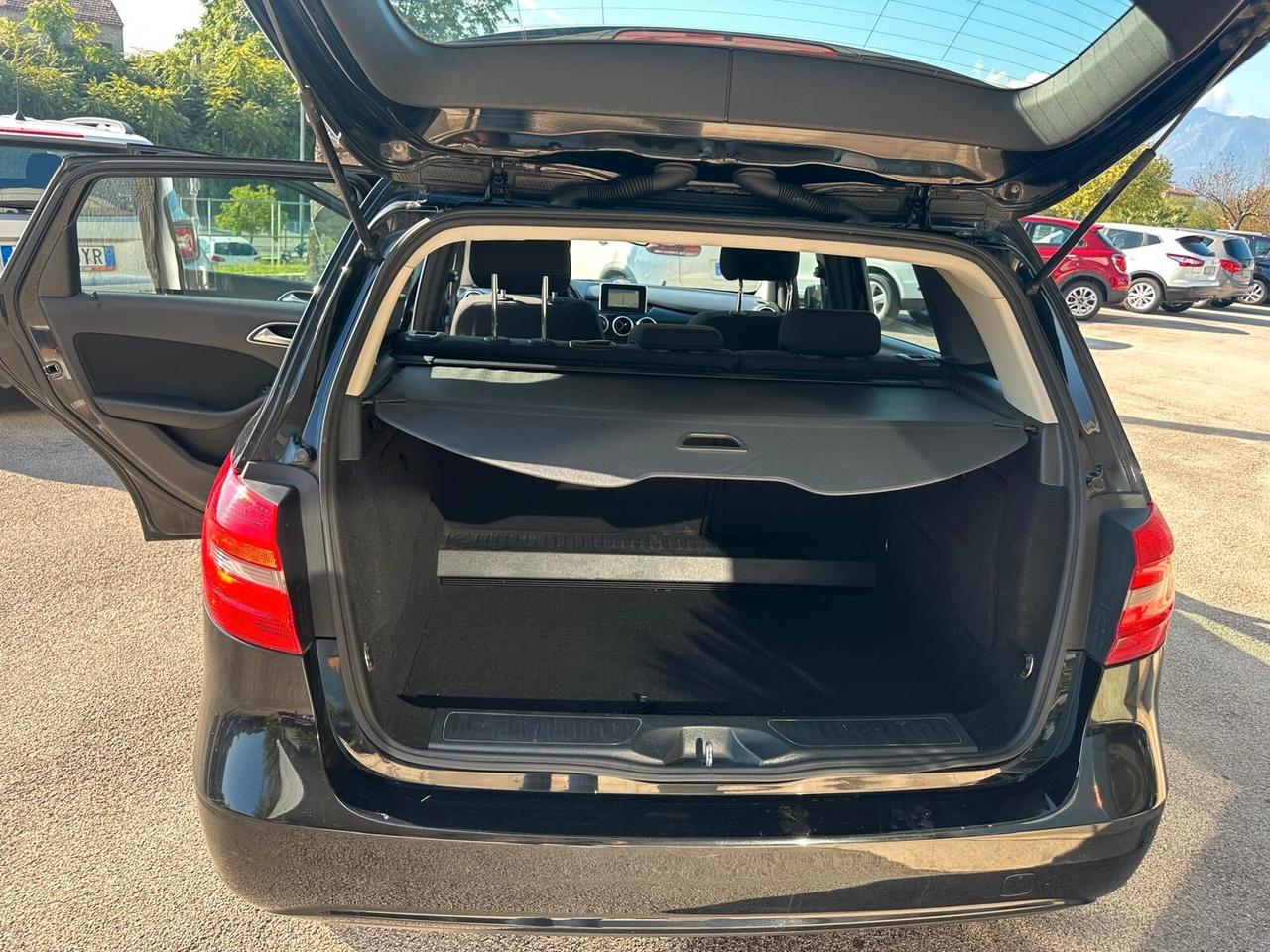 Mercedes-benz B 180 CDI Premium NEOPATENTATI