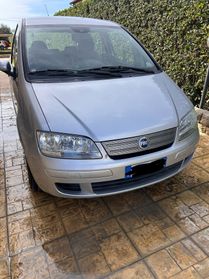 Fiat Idea 1.4 16V Emotion