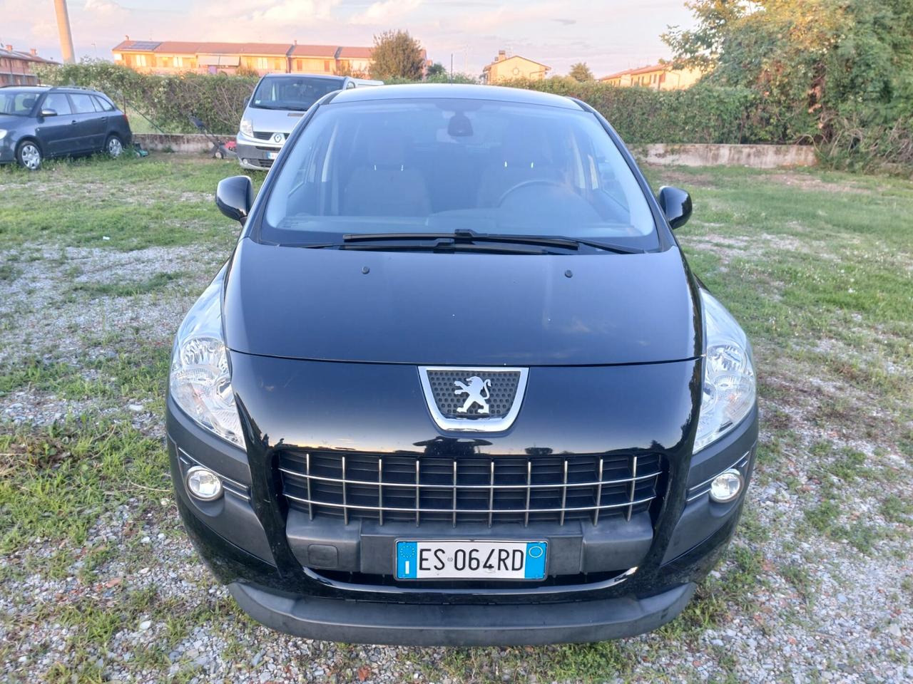 Peugeot 3008 1.6 e-HDi 115CV cambio robotizzato Stop&Start Allure