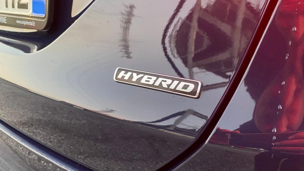 Ford Mondeo Full Hybrid 2.0 187 CV eCVT 4 porte Titanium Business