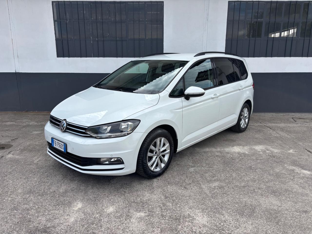 Volkswagen Touran 1.6 TDI. 7 posti. Garanzia 12mesi